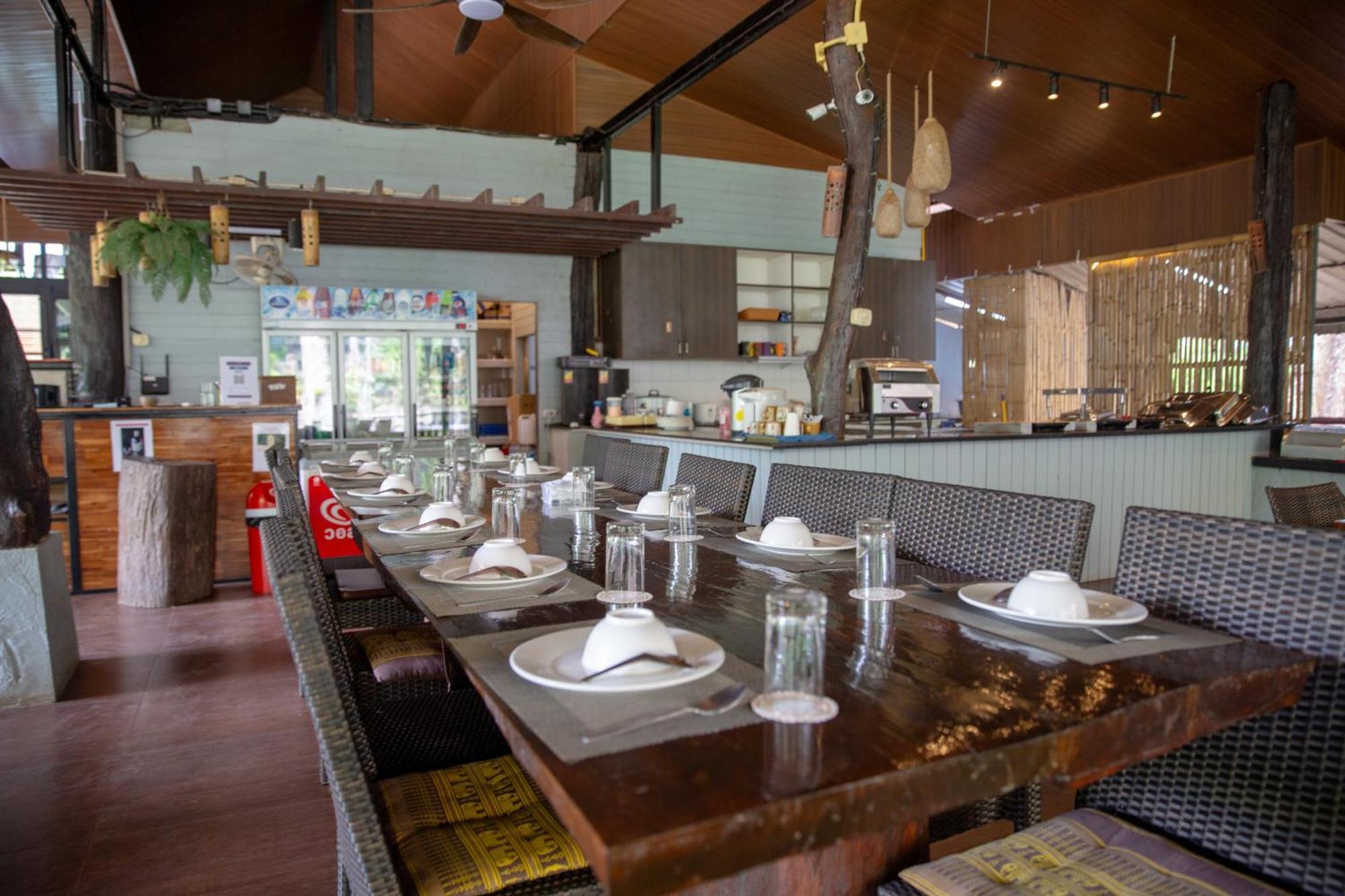 Rock And Tree House Resort Khao Sok National Park Exterior foto